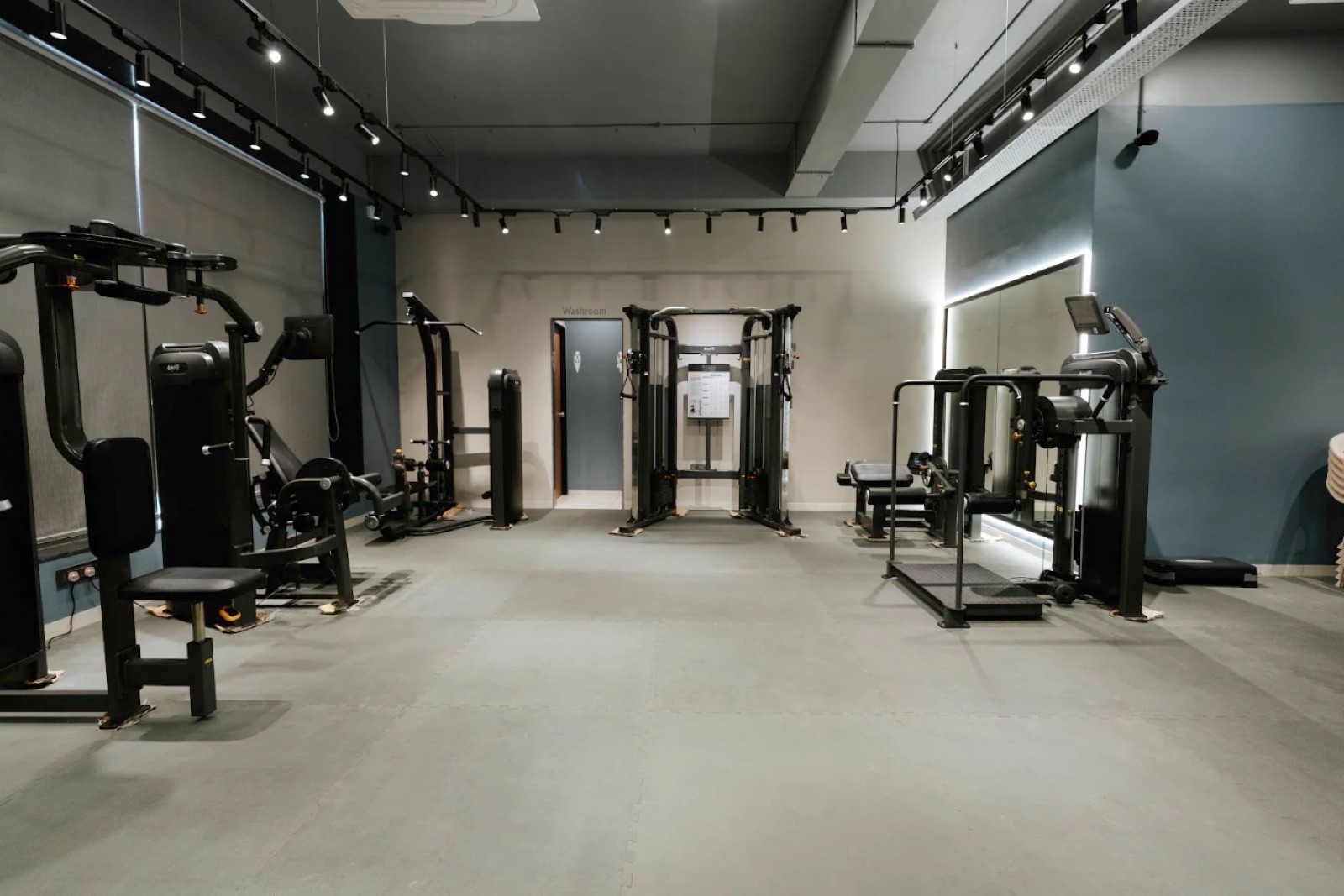 The strength and conditioning floor at the SattvaRig performance physio center